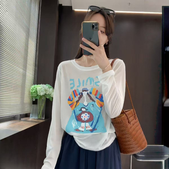하얀색