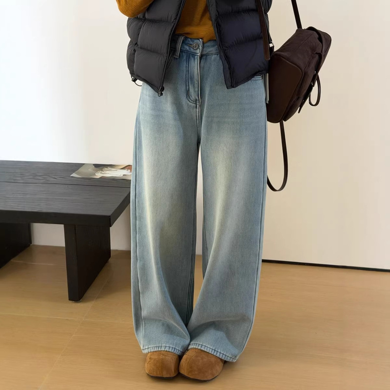 High-Waisted Light-Colored Straight-Leg Jeans for Women, Spring and Summer Wide-Leg Loose Denim Straight Pants, Slimming Plus-Size Women's Pants High-Waisted Light-Colored Straight-Leg Jeans for Women, Spring and Summer Wide-Leg Loose Denim Straight Pants, Slimming Plus-Size Women's Pants