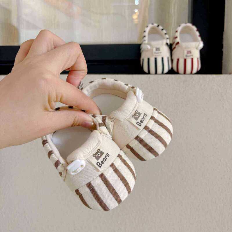 Recommended! Spring Walking Shoes for Babies Aged 0-12 Months, Suitable for Both Boys and Girls, with Non-Slip Soft Soles