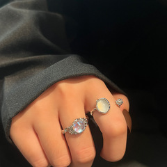 2022潮流小仙風新款月光石戒指氣質極簡小眾個性設計感女生指環