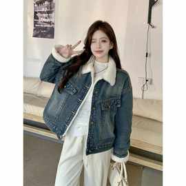 2025秋冬新款韩系显瘦时尚仿羊羔绒蓝色加绒加厚保暖牛仔外套女装