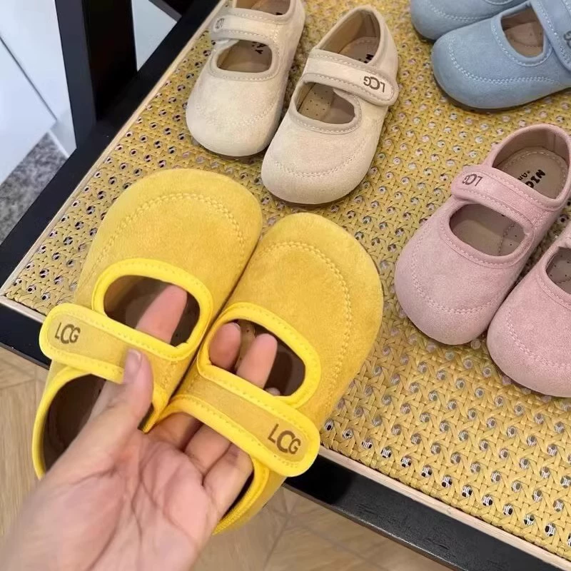 Корейские сладкие туфли для девочек 2025 весна и лето новые туфли принцессы на мягкой подошве