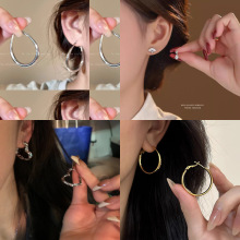 简约耳骨钉百搭耳饰批发爱心轻奢网红爆款耳环气质养耳洞耳钉女