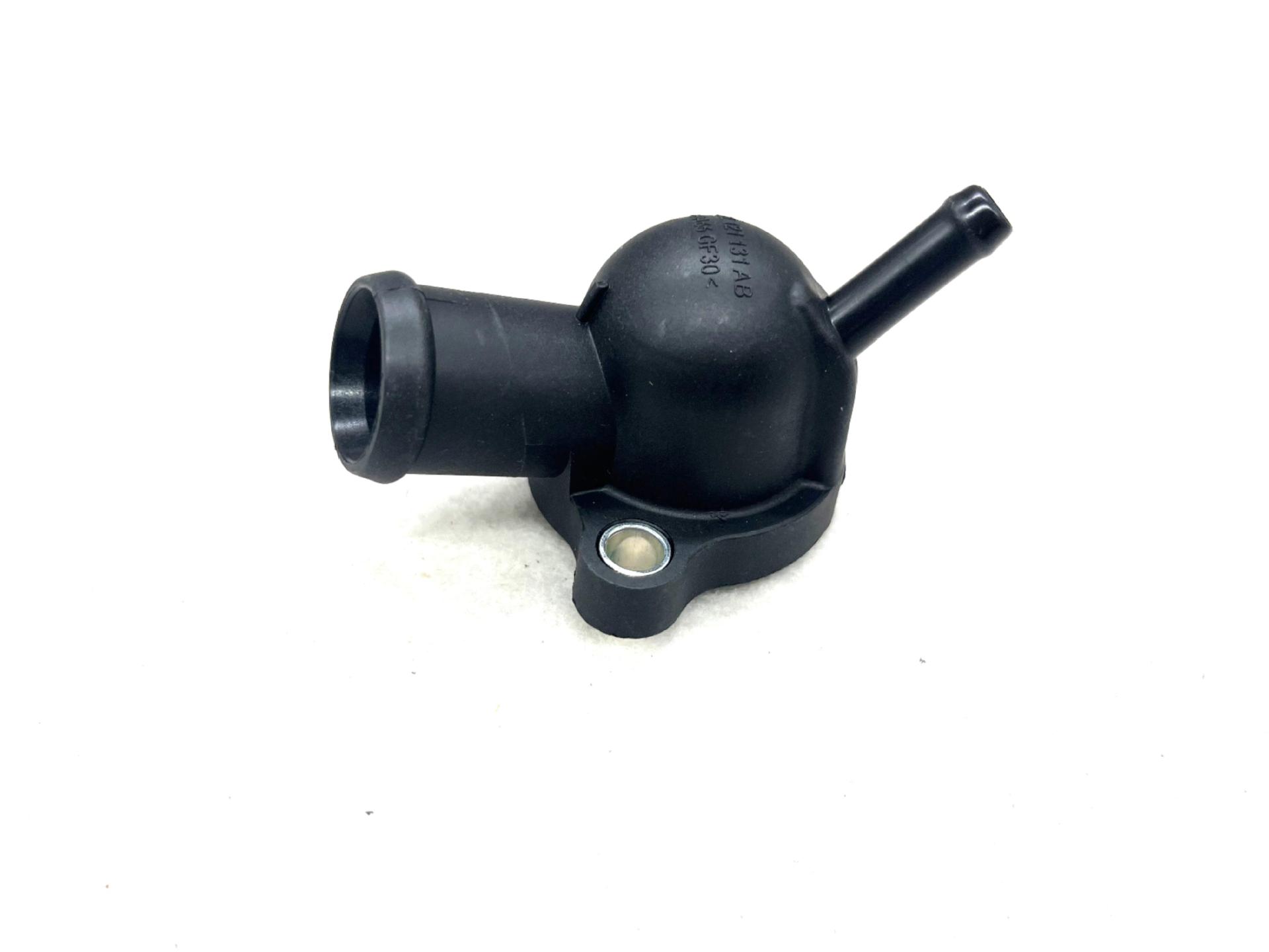 V-W A- UDI SE-AT 2.0TDI Coolant Thermostat Housing Flange 04L121131AB