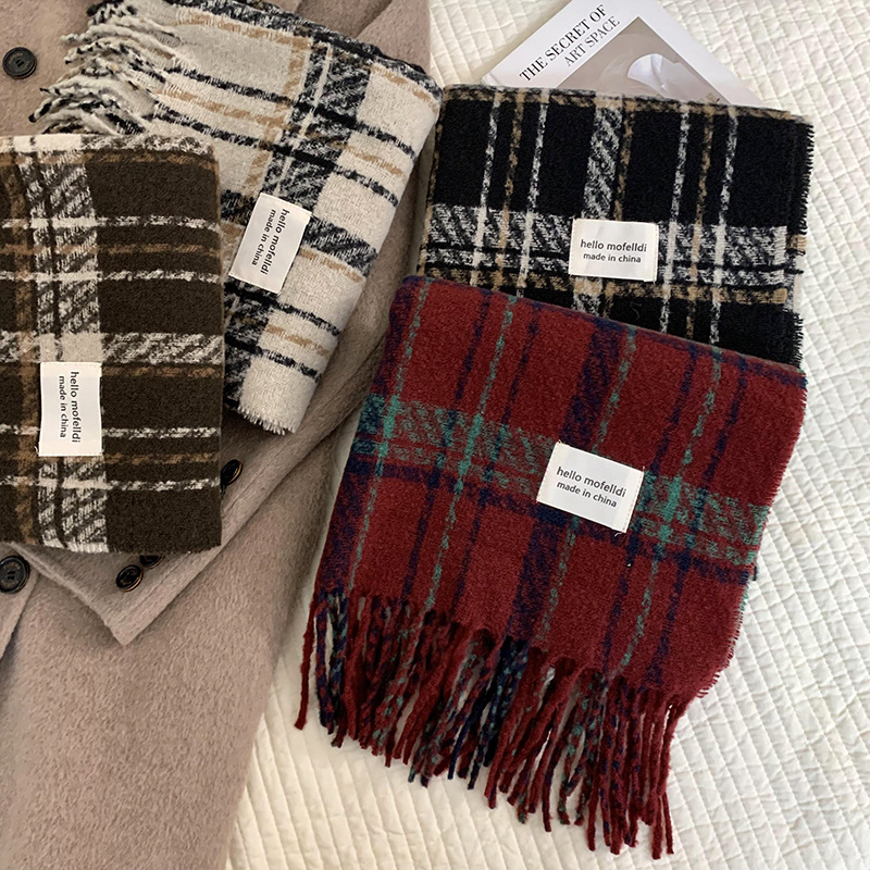 Bufandas de invierno femeninas de alta calidad 2025 nuevo estilo versátil caliente imitación de cachemira bufandas retrógradas al por mayor