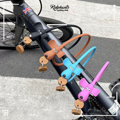 Xiaohongshu's same silicone cartoon biscuit puppy bicycle creative car lock safety lock anti-theft keychain plug lock