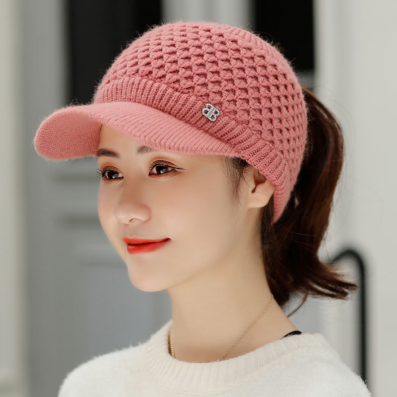 Sombrero de invierno de las mujeres de estilo coreano forrado de lana con pico sombrero de copa hueco engrosada sombrero de lana de moda no superior cálido sombrero de punto de moda