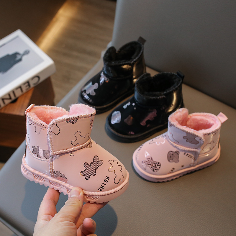 Botas de nieve para niños zapatos de algodón cálido para niñas invierno Nueva caricatura linda con forro polar botas cortas para niños pequeños y medianos