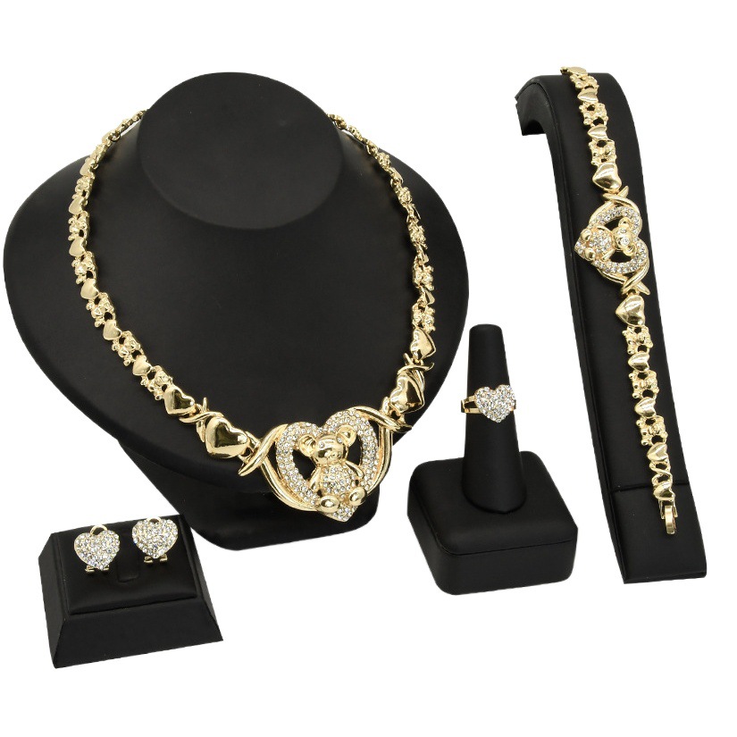 Nuevo Dubai 18K24K en forma de corazón completo diamante joyería traje africano boda collar anillo pendientes pulsera de cuatro piezas conjunto
