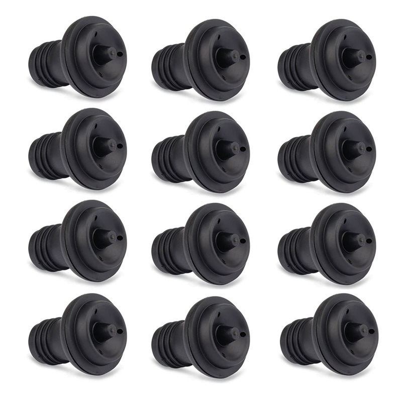 가방에 3구 플러그 12개