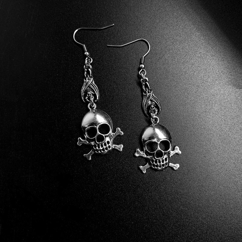 15g Weight Alloy Ear Needle Material Drop Earrings Classification 1 Pair Quantity Holiday, Daily Occasion Alloy Material Halloween Festival Heart Shape, Butterfly, Skull Pattern Women's Gender Hip-Hop Style 1 Pair Halloween Hip-Hop Heart Shape Butterfly Skull Alloy Drop Earrings 8