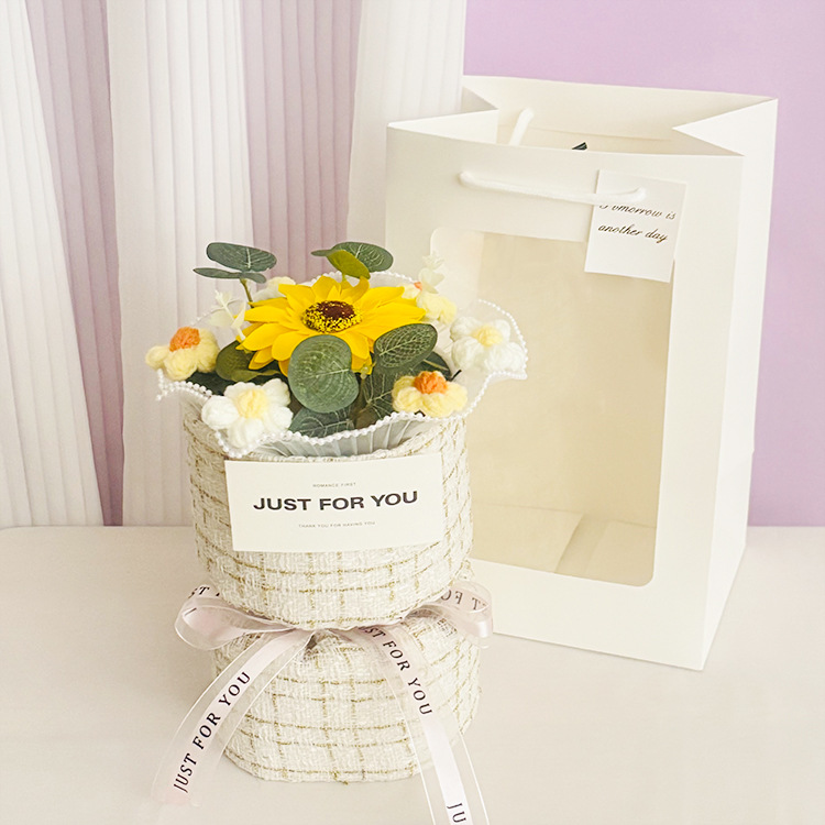 Ramo de hojaldre de flores de lana de punto de la temporada de graduación