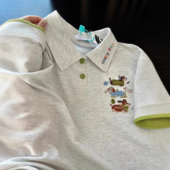 コントラストカラーのポロ襟刺繍入りダックスフント柄半袖Tシャツ レディース 夏 2025 カップル向けトップス カジュアルで万能なカレッジスタイル