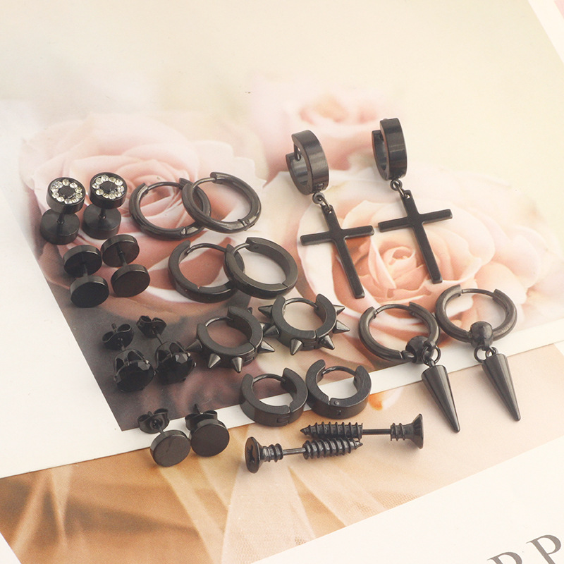 Pointed titanium steel lip stud product view