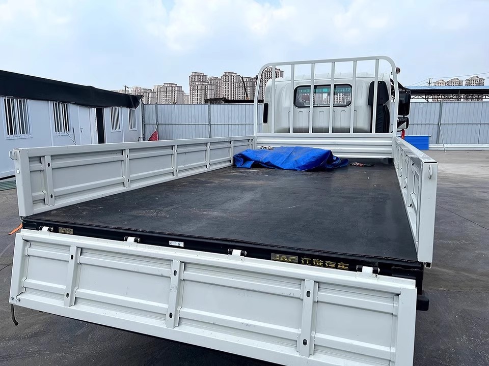 Van Floor Shock-Absorbing Mat Rubber Pad Waterproof Rubber Mat Car Bottom Truck Truck Compartment Tricycle