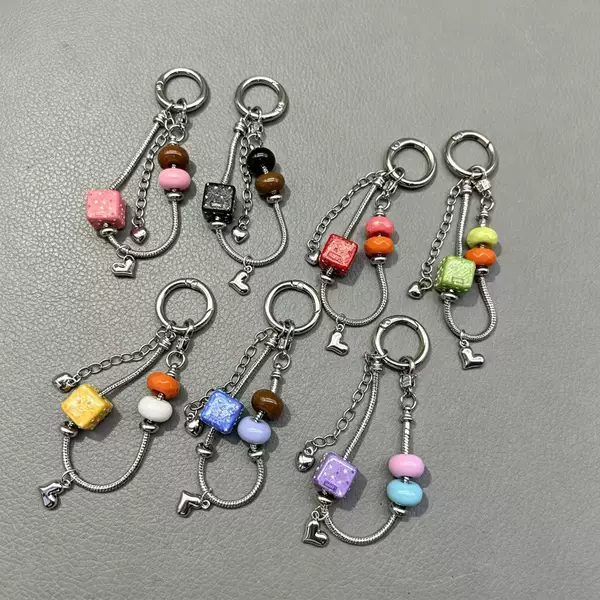 Korean-style dopamine square bead keychain, niche heart-shaped snake bone chain pendant, bag pendant, phone chain wholesale