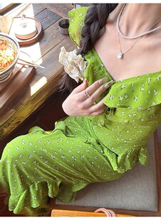 �Sһ��  �Gɫ�����黨�B��ȹŮ���OӋ�К��|�@���Lȹ��