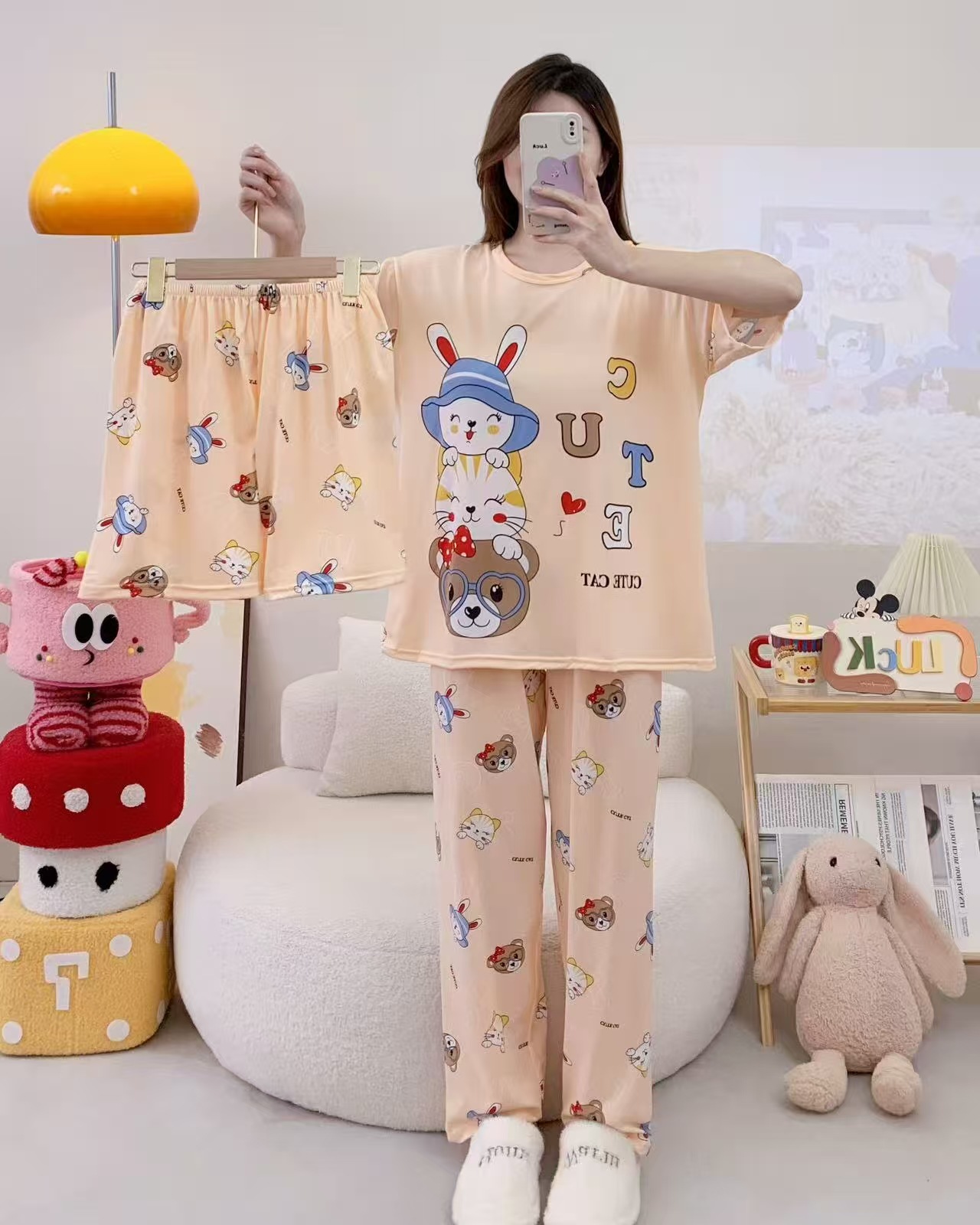 Pijamas de verano transfronterizos pijamas de leche de seda de tres piezas set de dibujos animados comercio exterior ropa para el hogar pantalones de mangas cortas lindos
