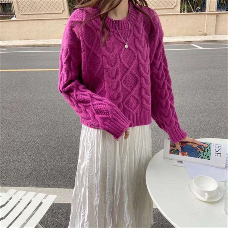 thumbnail image 4 of Suéter de punto de lana gruesa con giro de color sólido corto y cuello redondo nuevo de estilo coreano perezoso suave para otoño e invierno para mujer, 4 of 5