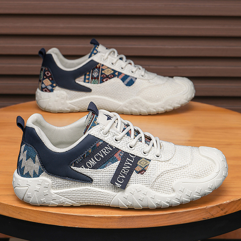 Zapatos de hombre 2026 verano nuevos zapatos de malla transpirables, zapatos ligeros de moda versátiles con suela suave, zapatos deportivos casuales