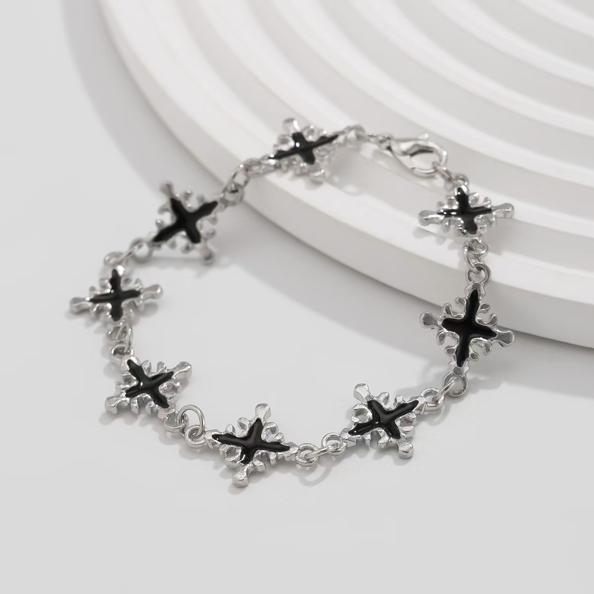 Plating Design Casual Retro Cross Alloy Plating Men's Bracelets Men's Chain Bracelets