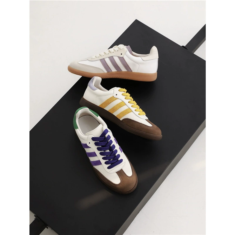 2025 новая модель разработки оптом без маркировки удобные ретро моральные тренировочные туфли для женщин цветные натуральная кожа плоские спортивные и повседневные бордовые