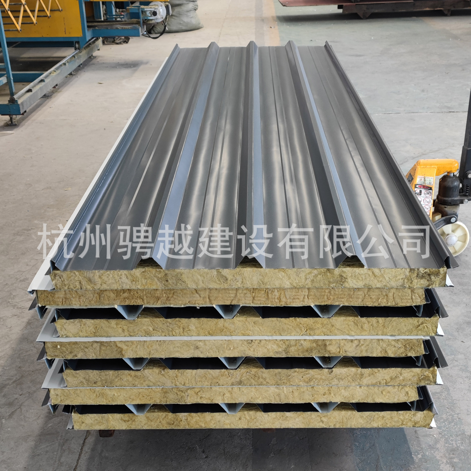 Fábrica de suministro directo de pared de techo panel sandwich aislante térmico pared de aislamiento térmico placa compuesta a prueba de fuego 950