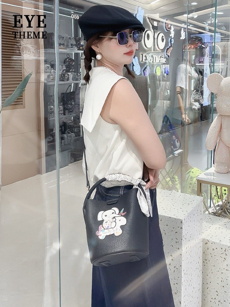 Diseño de impresión de dibujos animados bolsas de hombro de estudiantes bolsas para niños y madres con patrón de litchi en diagonal bolsas de cubos de elefantes 2673 #