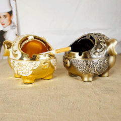 Metal-made ashtray with a cover, featuring the zodiac sign of the lucky pig, suitable for office, home, and living room decoration.