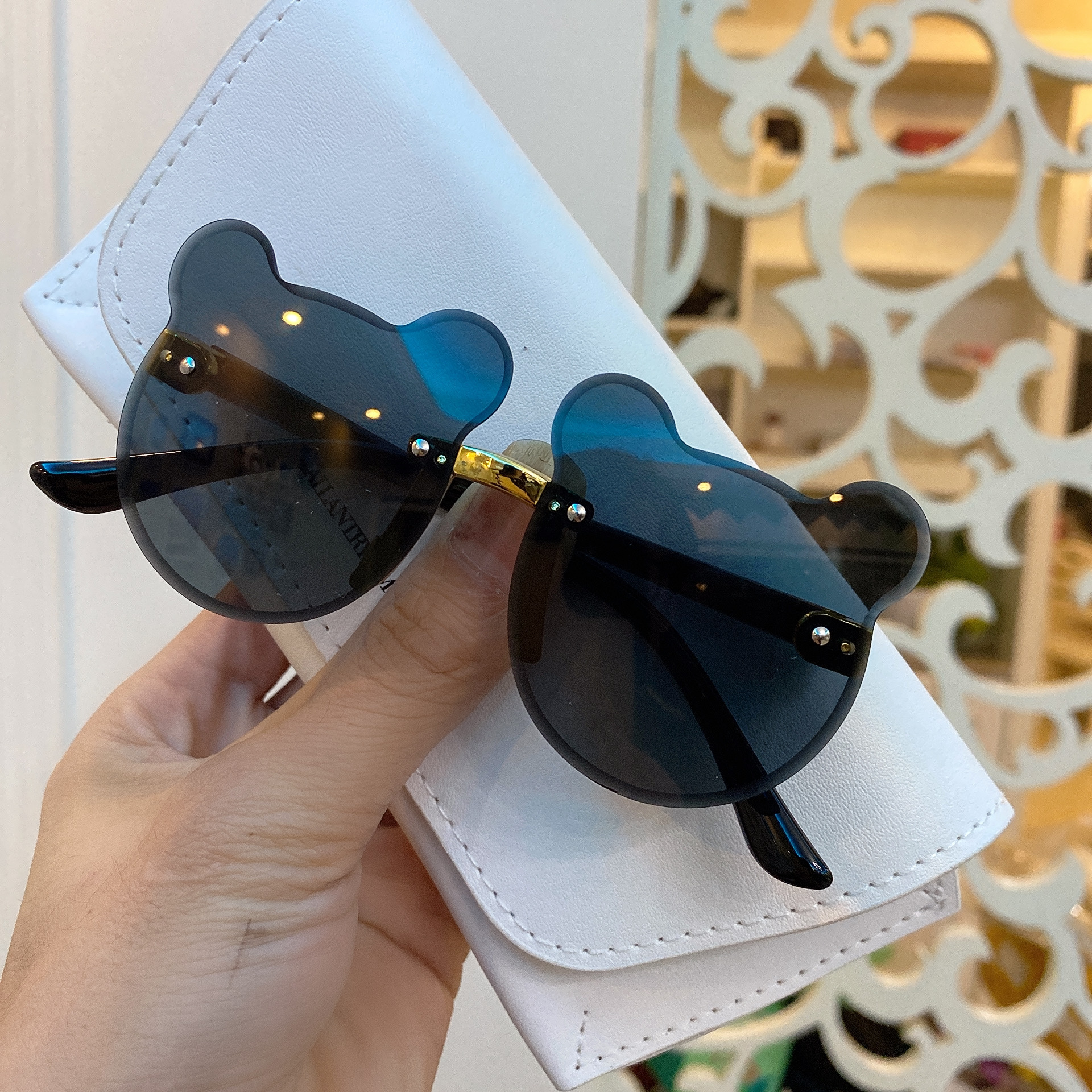 18g Weight Frameless Glasses Structure Korean Style Ac UV400 Protection Cat Eye Frameless Kids Sunglasses