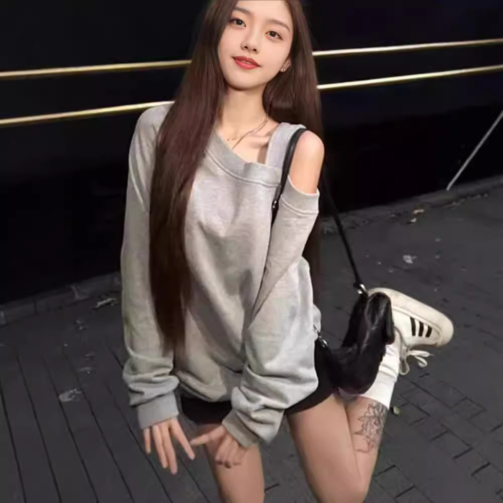 斜肩慵懒松弛感 露肩宽松长袖卫衣Slant Shoulder Loose Sweatshirt