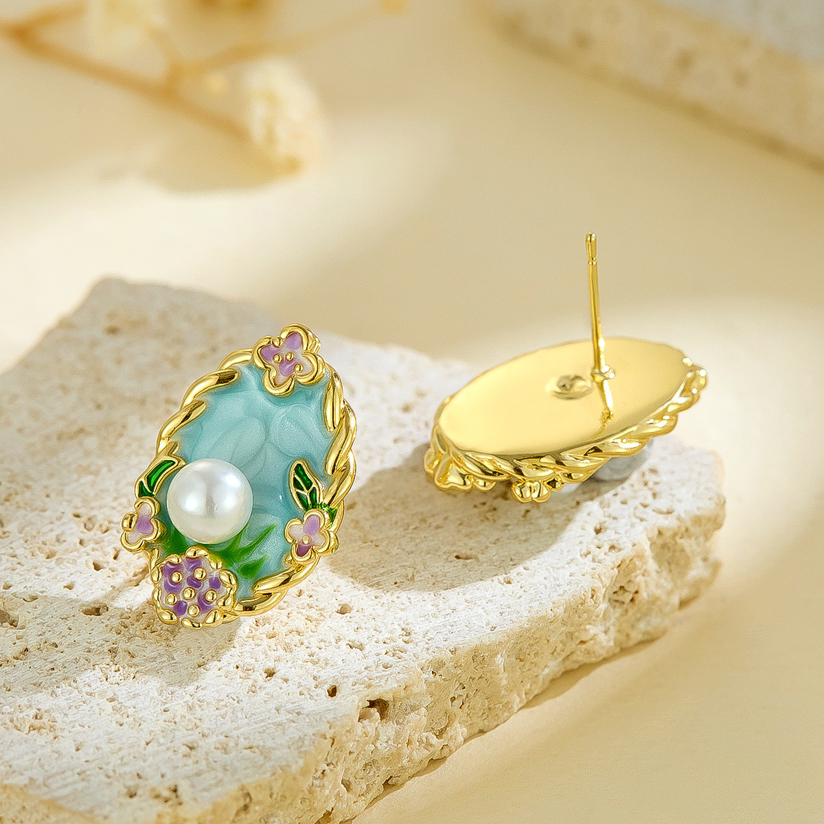Pendientes ovalados de pintura al óleo con incrustaciones de perlas de estilo francés, pendientes de flores de esmalte de color exquisito de nicho de alta gama de verano
