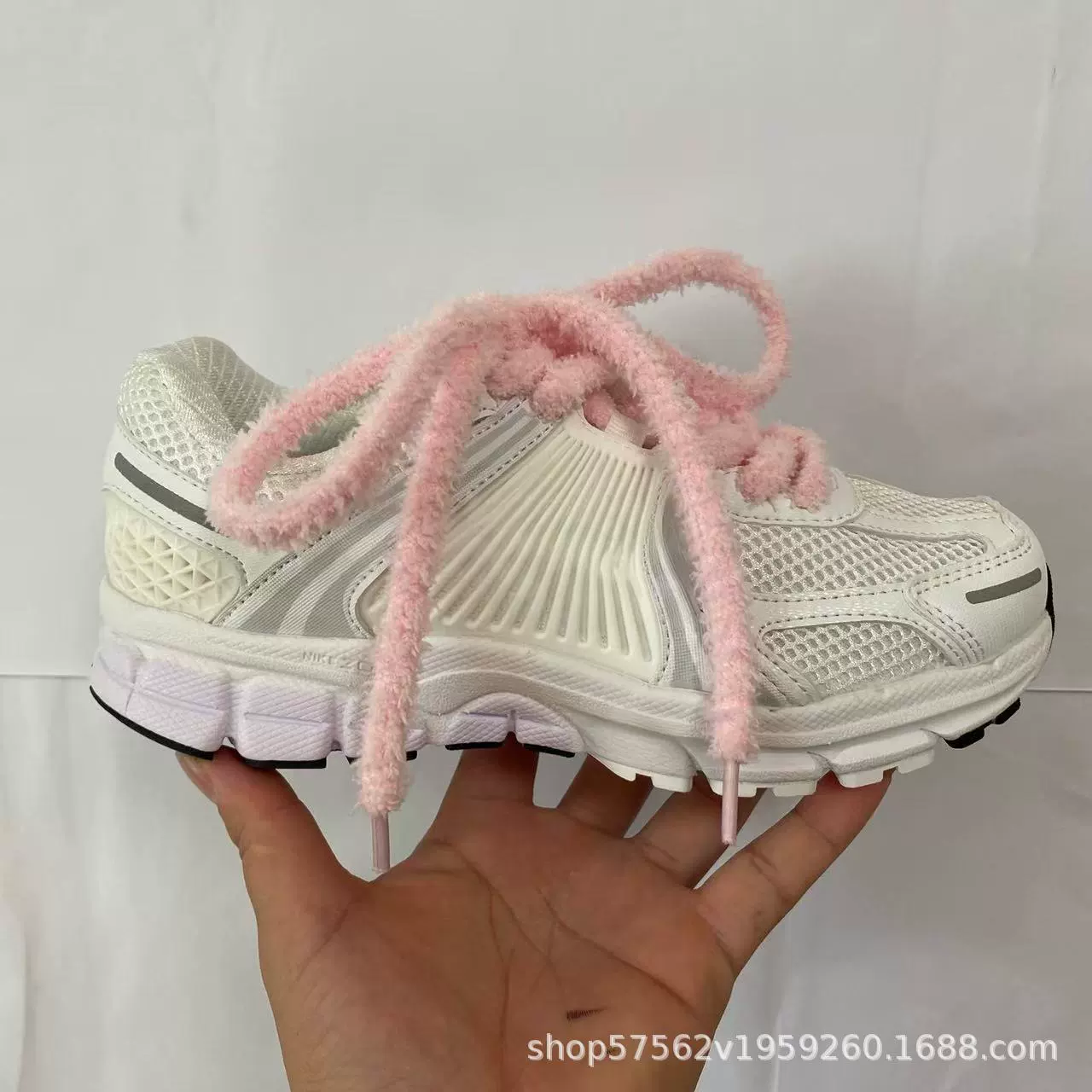 Летняя универсальная износостойкая спортивная обувь Vomero5 Moro для мужчин и женщин, дышащие шнурки, повседневные кроссовки в стиле ретро.