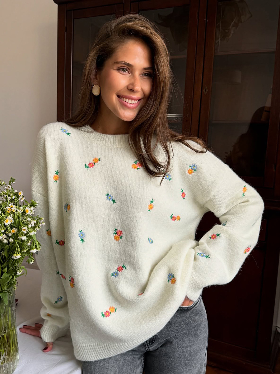 Comercio exterior transfronterizo suéter de cuello redondo Europa y los Estados Unidos 2025 otoño nuevo bordado flores jersey suéter suelto mujer