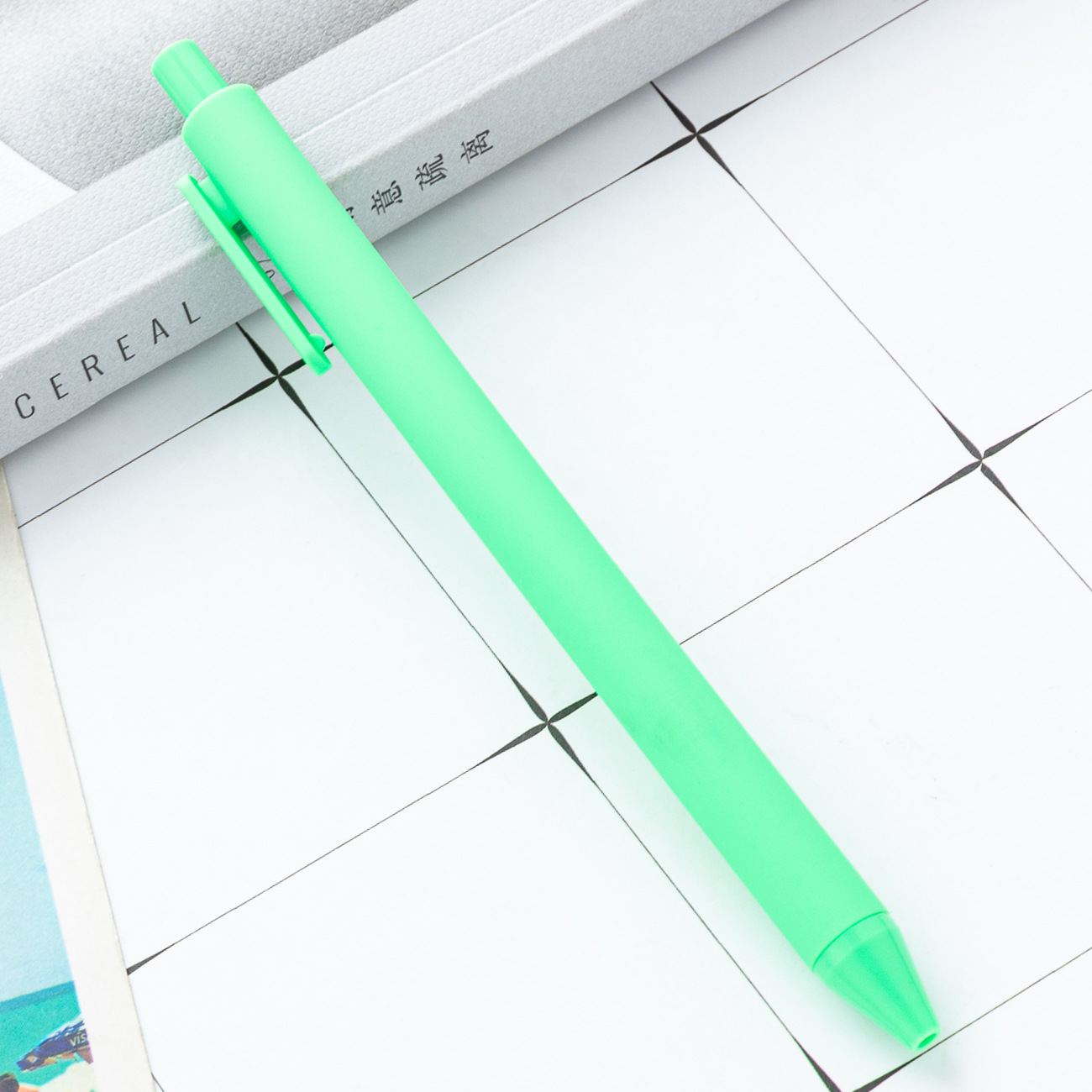 alto valor facial de color macarón bolígrafo de plástico de presión de papelería para estudiantes bolígrafo de imprimir logotipo bolígrafo de goma