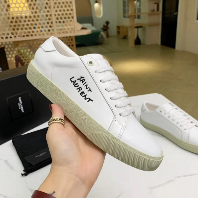 2025 New Summer Casual Fashion Trendy Versatile Men's Shoes Imported Canvas Dirty Shoes Embroidered Classic Stylish