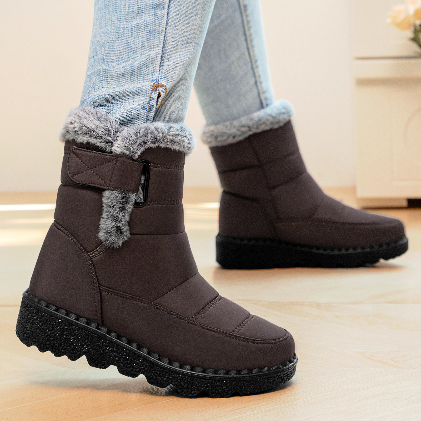 Zapatos de algodón de invierno para mujeres grandes botas de nieve y zapatos de lana para mujeres transfronterizas temu botas de cabello para aumentar la altura de botas de algodón
