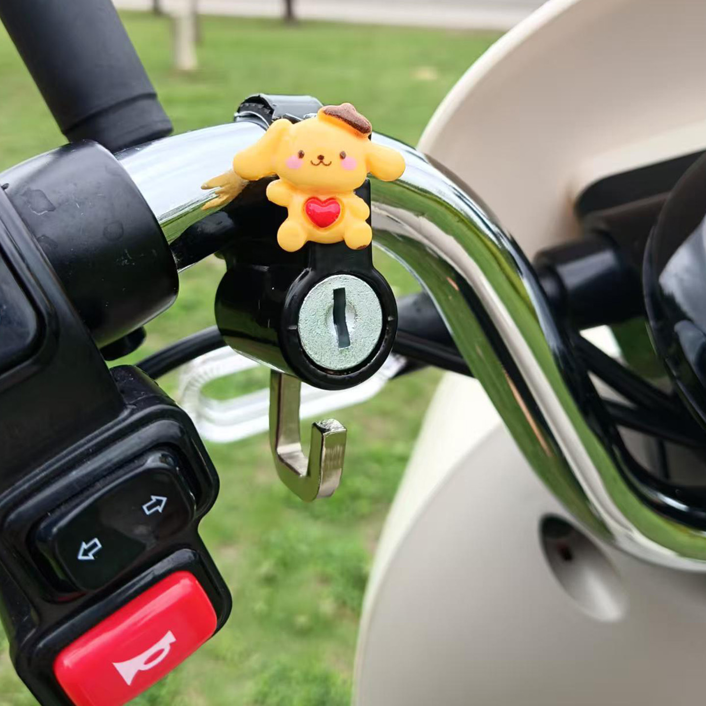 Cartoon Helmet Lock for Bicycles, Electric Vehicles, Motorcycles, Scooters, Mountain Bikes, Baby Strollers, Multifunctional Anti-Theft Lock Hook