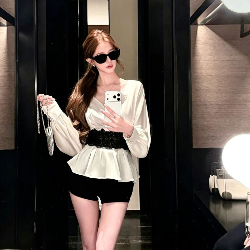 kubili Jiangnan-style French lace waist-cinching elegant V-neck shirt dress, a sophisticated and stylish women's top kubili Jiangnan-style French lace waist-cinching elegant V-neck shirt dress, a sophisticated and stylish women's top