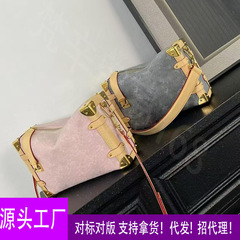 2025新型丹寧系女性バッグソフトケース。牛の角を包んでわきの下を包んで麻将を包んで棒を包んでチェーンの包みを包みます。
