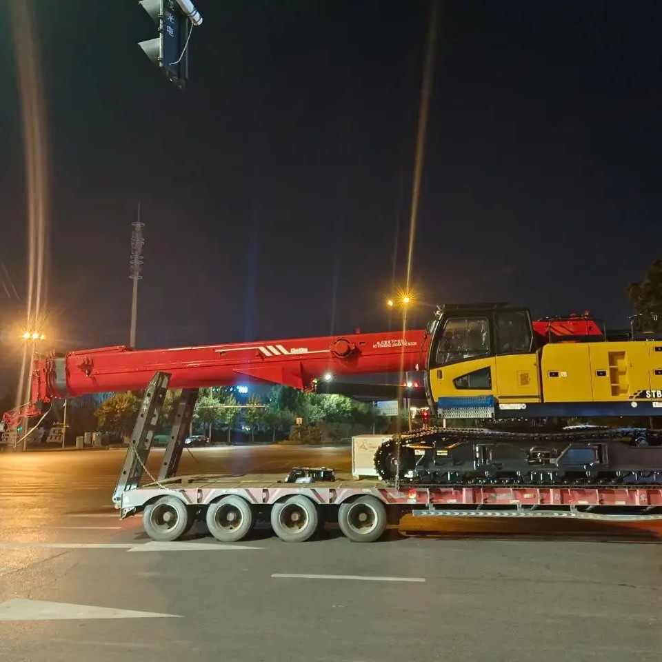 高性价比30吨最大起重量履带起重机STB300T5-9热销中