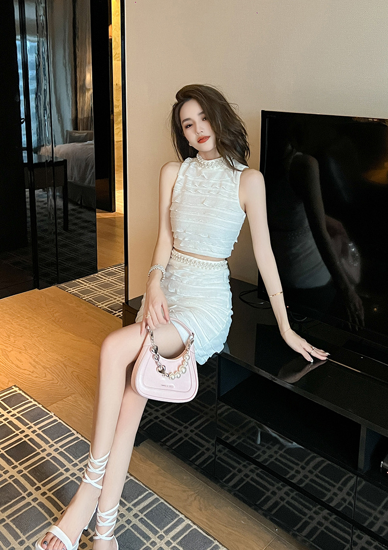 Bộ thời trang nữ phong cách Chanel áo ngắn đính đá chân váy hai mảnh — Màu trắng chi tiết 11