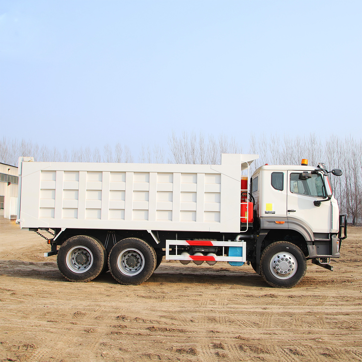 Sinotruk Howo 371 Dump Truck, Specialized Engineering Earthmoving Truck, Rear Eight-Wheel Dump Truck