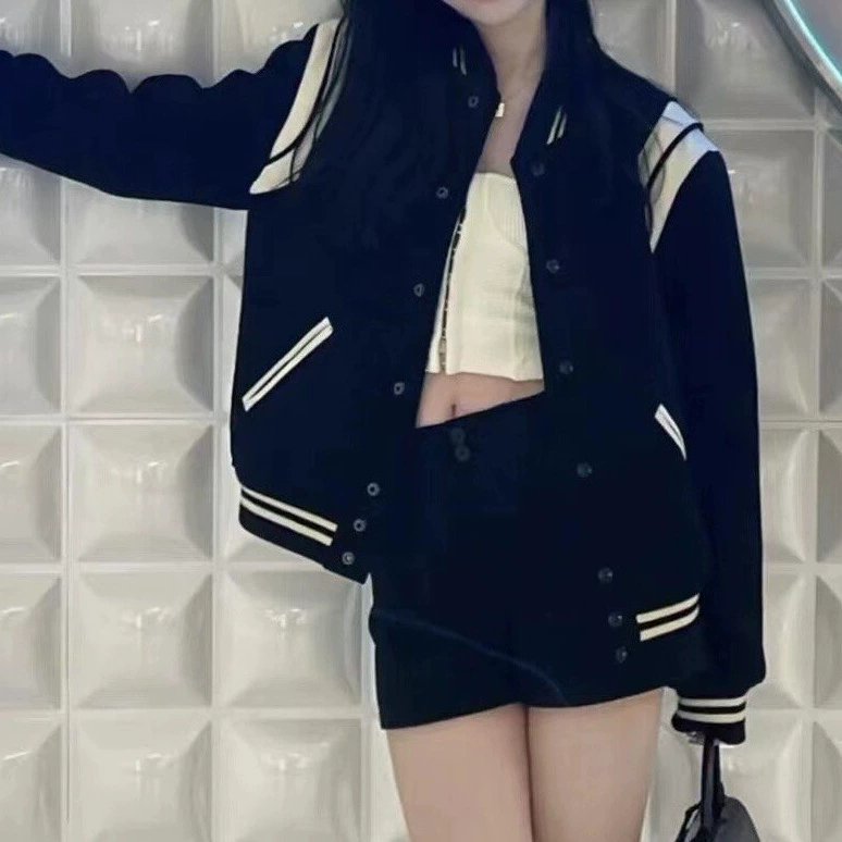 2024 Осенне-зимняя бейсбольная форма из овечьей шерсти, куртка для мужчин и женщин в одном стиле, пара из натуральной кожи, черно-белая куртка со звездами