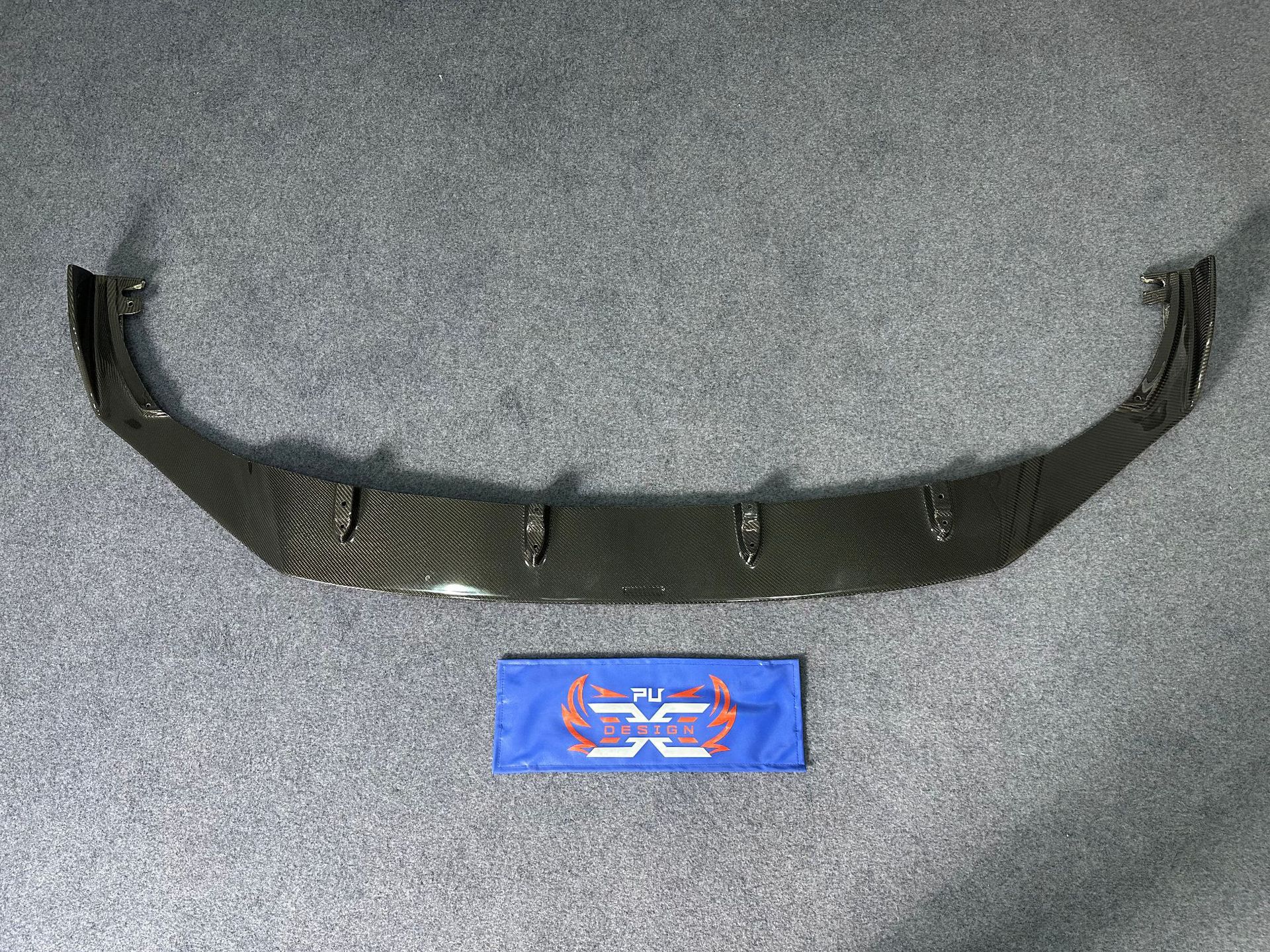Suitable for Lexus Lc500 Front Bumper Modification Art Style Diffuser Front Lip Dry Carbon Fiber Spoiler
