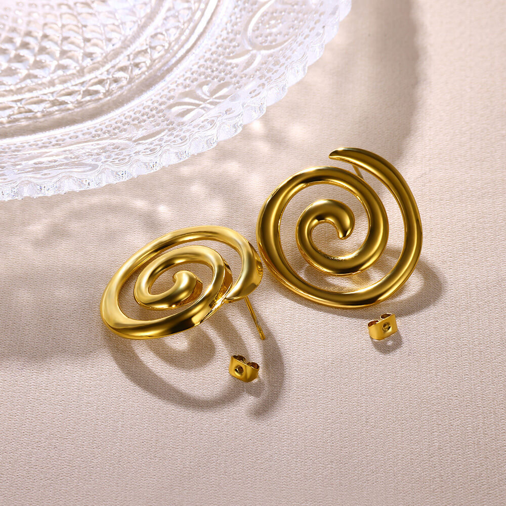 13g Weight 0.03µm-0.05µm Gold Plating Thickness PVD Coated Gold Plating Process 304 Stainless Steel Ear Needle Material Real Gold Plated Plating Material Stone-Free Inlay Material Ear Studs Classification 18K Gold Plating Color 1 Pair Quantity Daily Occasion 304 Stainless Steel Material Shamrock, Flower Pattern Women's Gender Vintage Style Style Waterproof Non Tarnish Craft PVD Coated Real Gold Plated 18K Gold Shamrock Flower 304 Stainless Steel Vintage Style Waterproof Non Tarnish Ear Studs 10