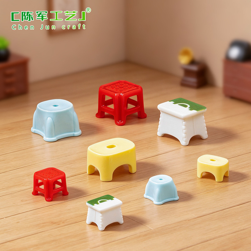 Miniature landscape cute simulated plastic bench resin accessories, dollhouse scenery DIY decorations, desktop small ornaments Miniature landscape cute simulated plastic bench resin accessories, dollhouse scenery DIY decorations, desktop small ornaments