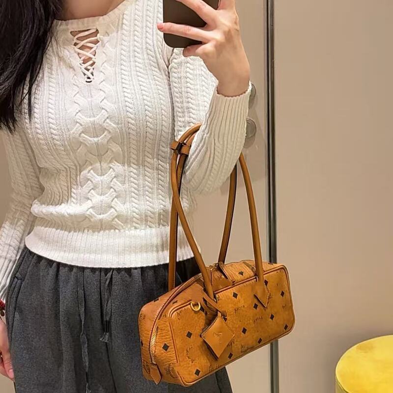New Mc Brand Versatile Underarm Handbag for Commuting and Casual Use, Lightweight Shoulder Bag for Travel, Dachshund Bag, Bowling Bag
