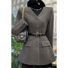 韩版高级感时尚v领腰带收腰长袖西装外套女2025秋冬新款气质上衣