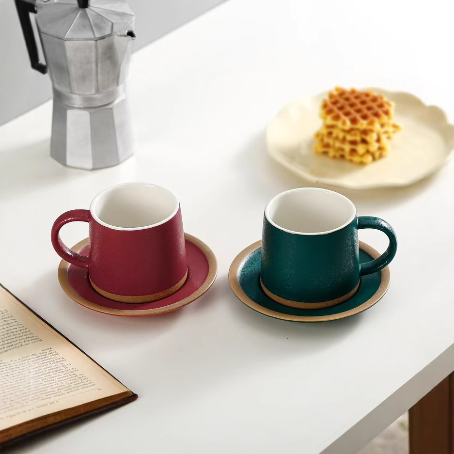 Luz de lujo retro simple taza de café de la tarde plato taza de oficina taza de café de alto valor de cara personalidad taza de cerámica